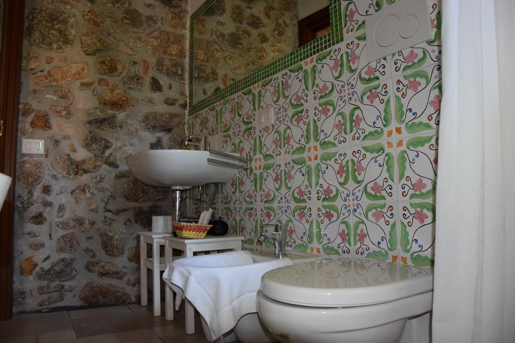 La Casa Del Geko Bed & Breakfast Чефалу Екстериор снимка