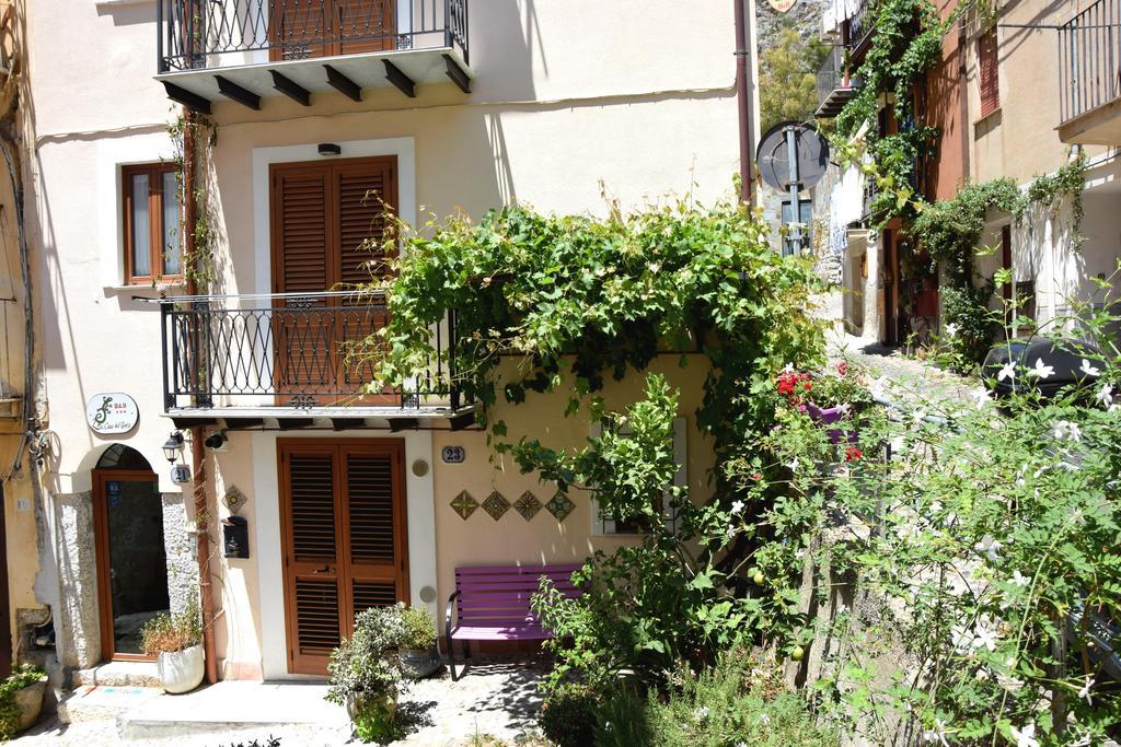La Casa Del Geko Bed & Breakfast Чефалу Екстериор снимка