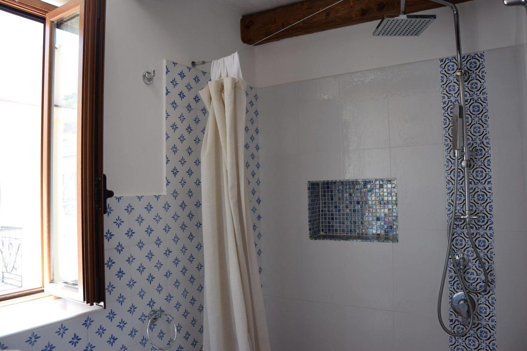 La Casa Del Geko Bed & Breakfast Чефалу Екстериор снимка